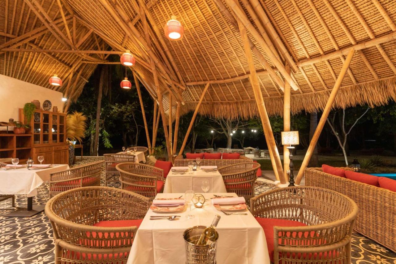 Amahelia Luxury Resort & Restaurant - Гілі-Асахан Екстер'єр фото